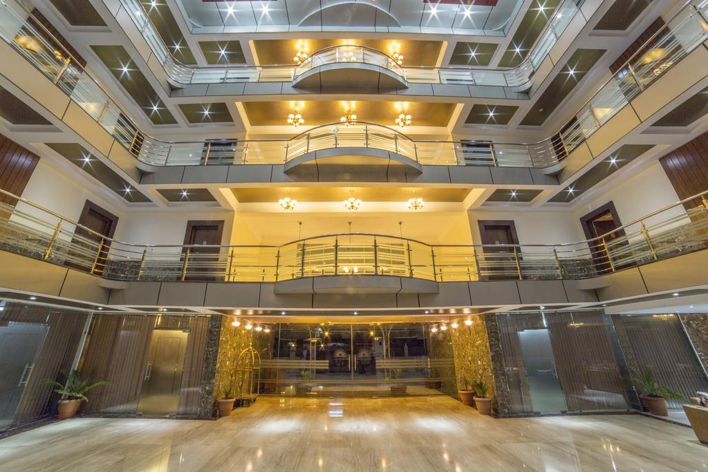 Palette - Solar Residency Ξενοδοχείο Σριναγκάρ Εξωτερικό φωτογραφία